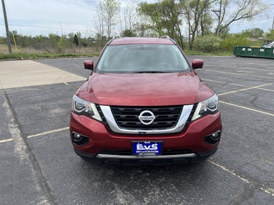 2017 Nissan Pathfinder SL