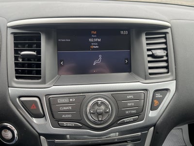 2017 Nissan Pathfinder SL