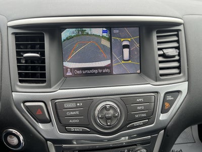 2017 Nissan Pathfinder SL