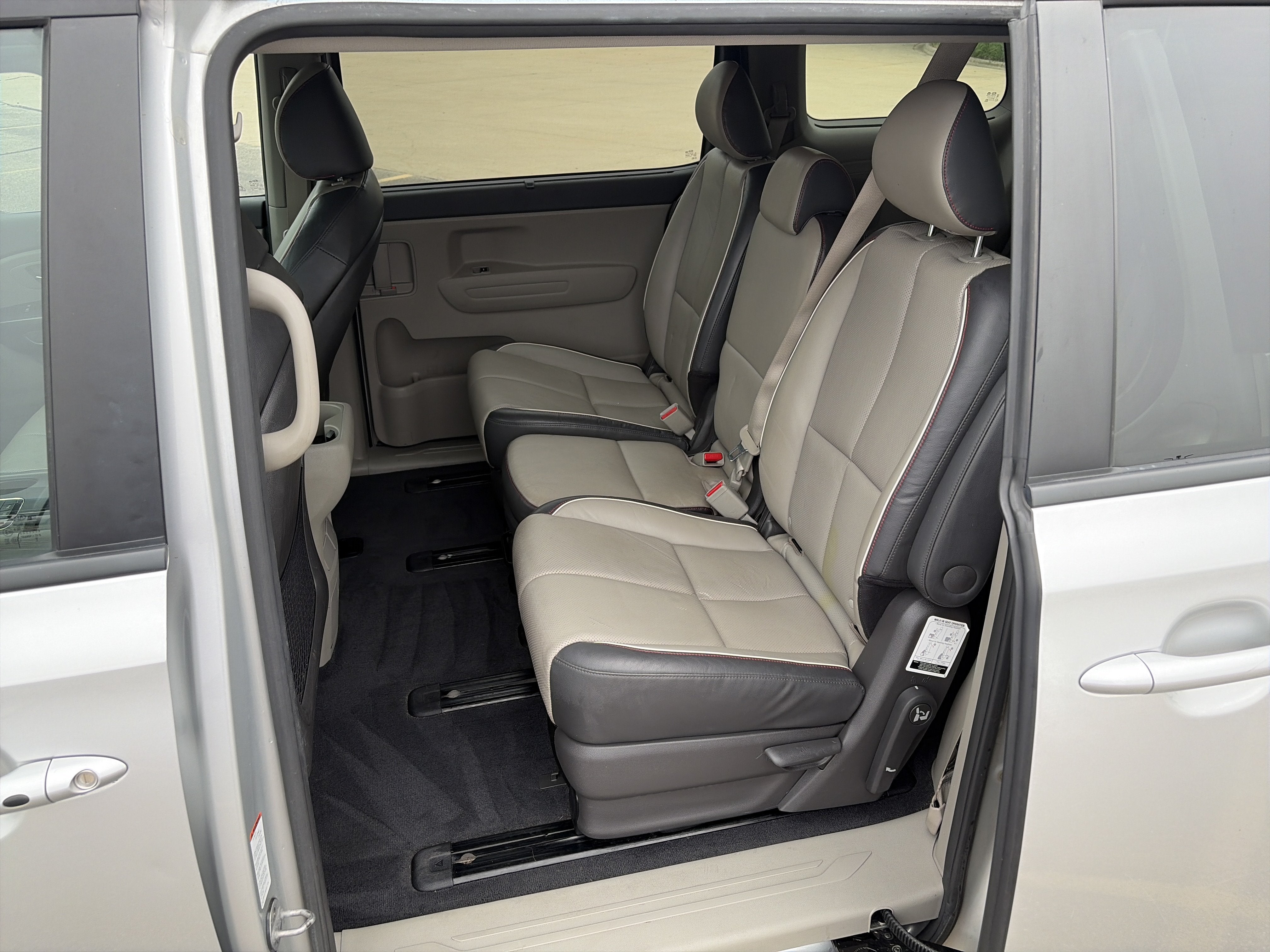 2017 Kia Sedona LX