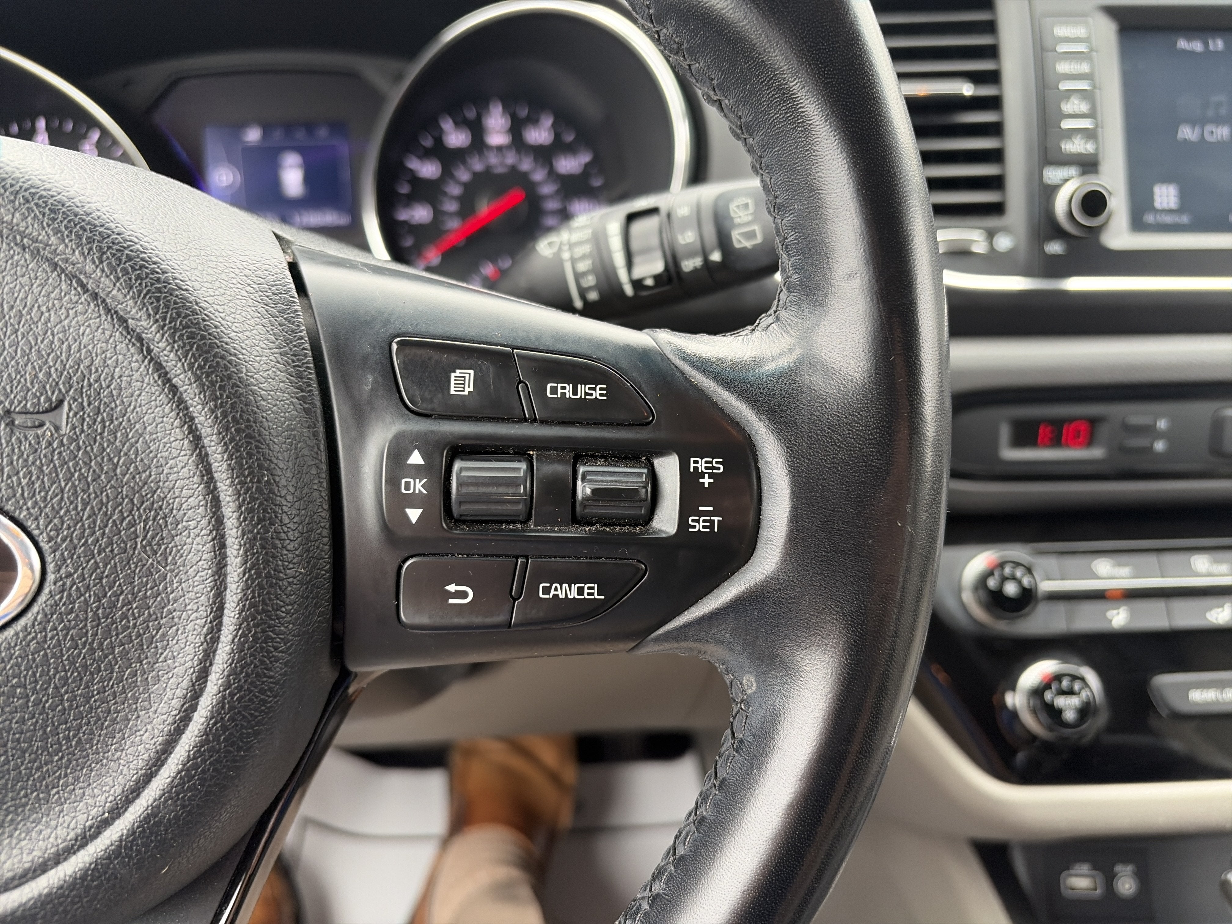 2017 Kia Sedona LX