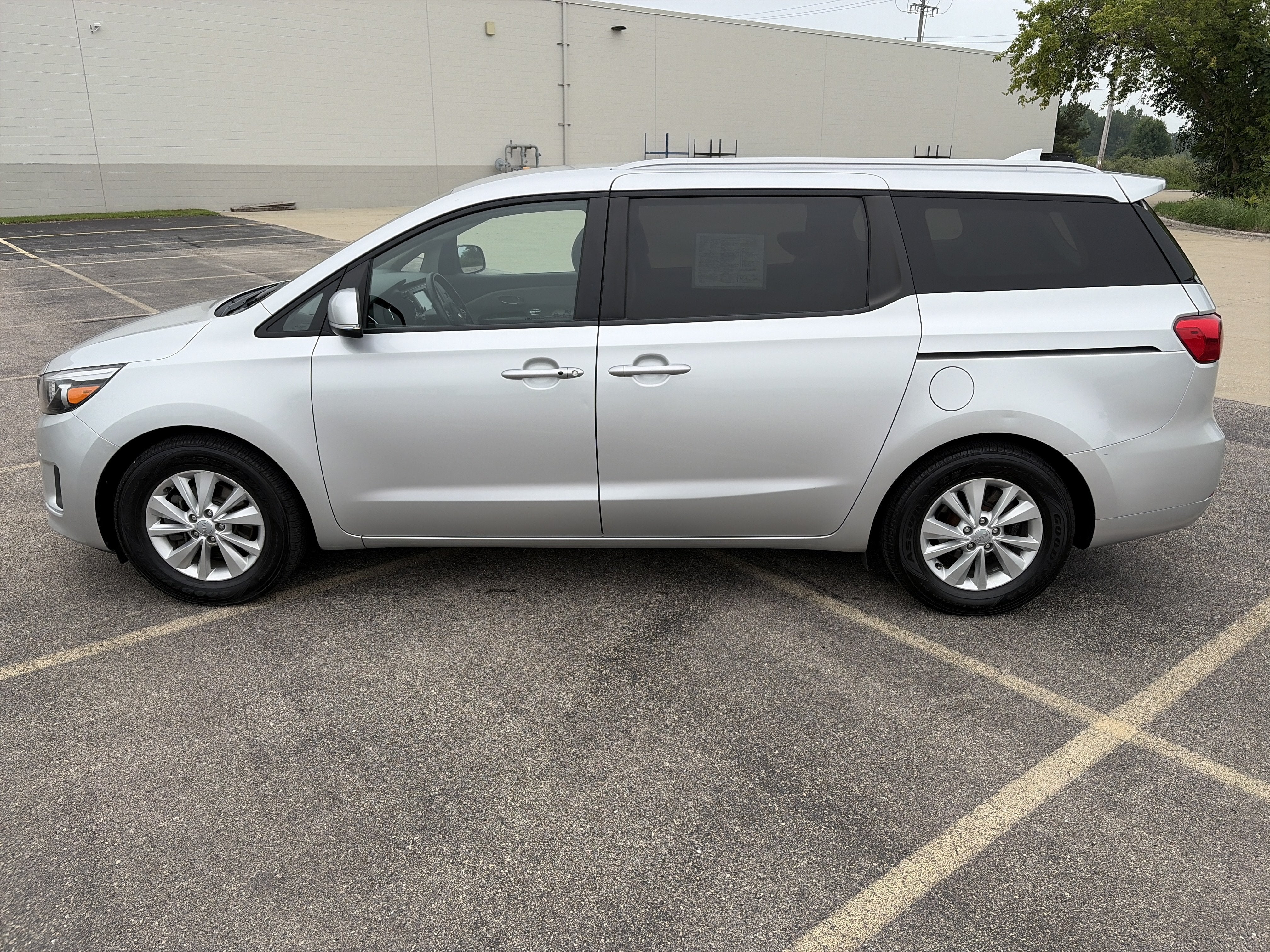 2017 Kia Sedona LX