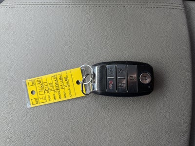 2017 Kia Sedona LX