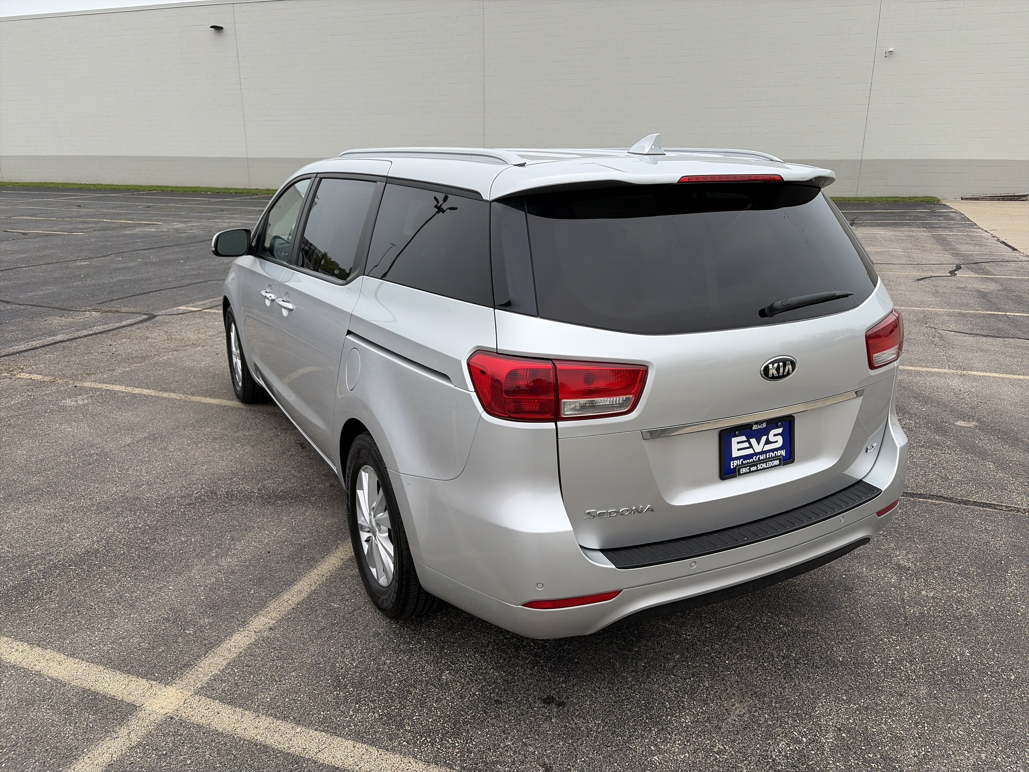 2017 Kia Sedona LX